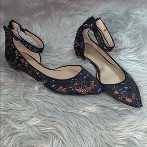 Anne Taylor pointed fancy flats